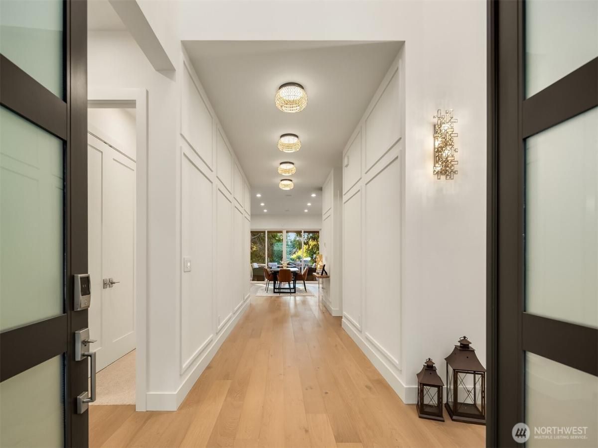 MLS #NWM2417192 image #0