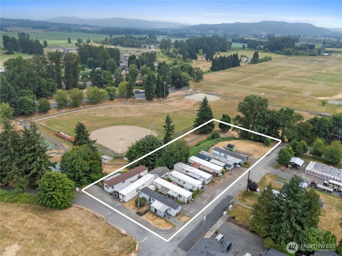 MLS #NWM2417316 image #0