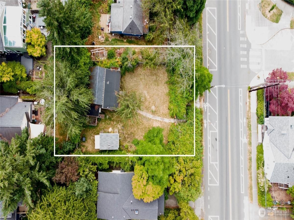 MLS #NWM2417484 image #0