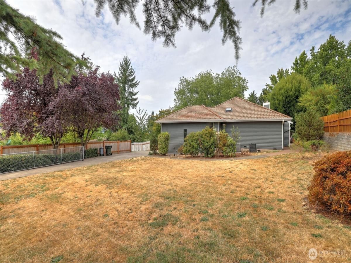 MLS #NWM2417635 image #0