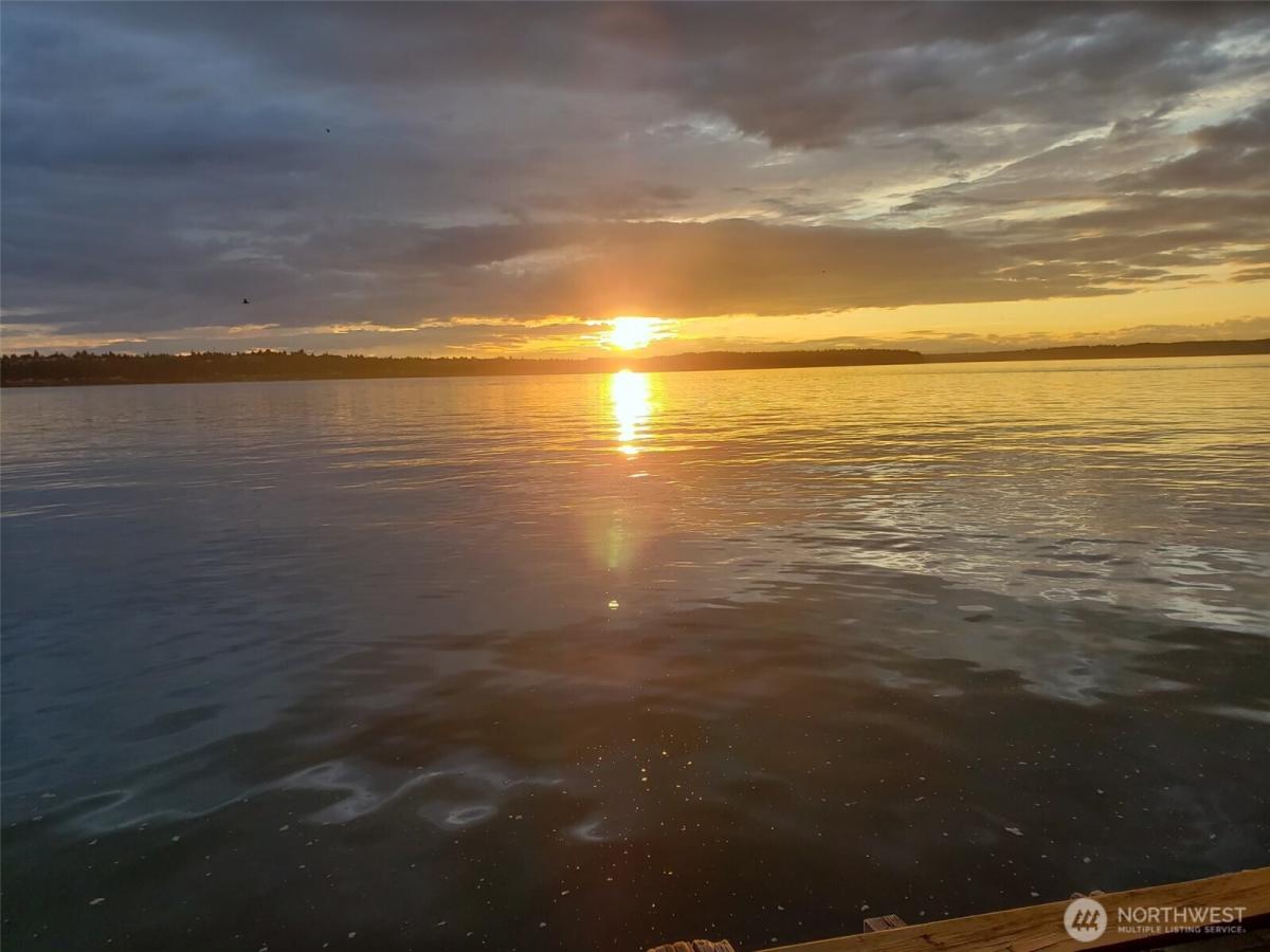 MLS #NWM2417782 image #0