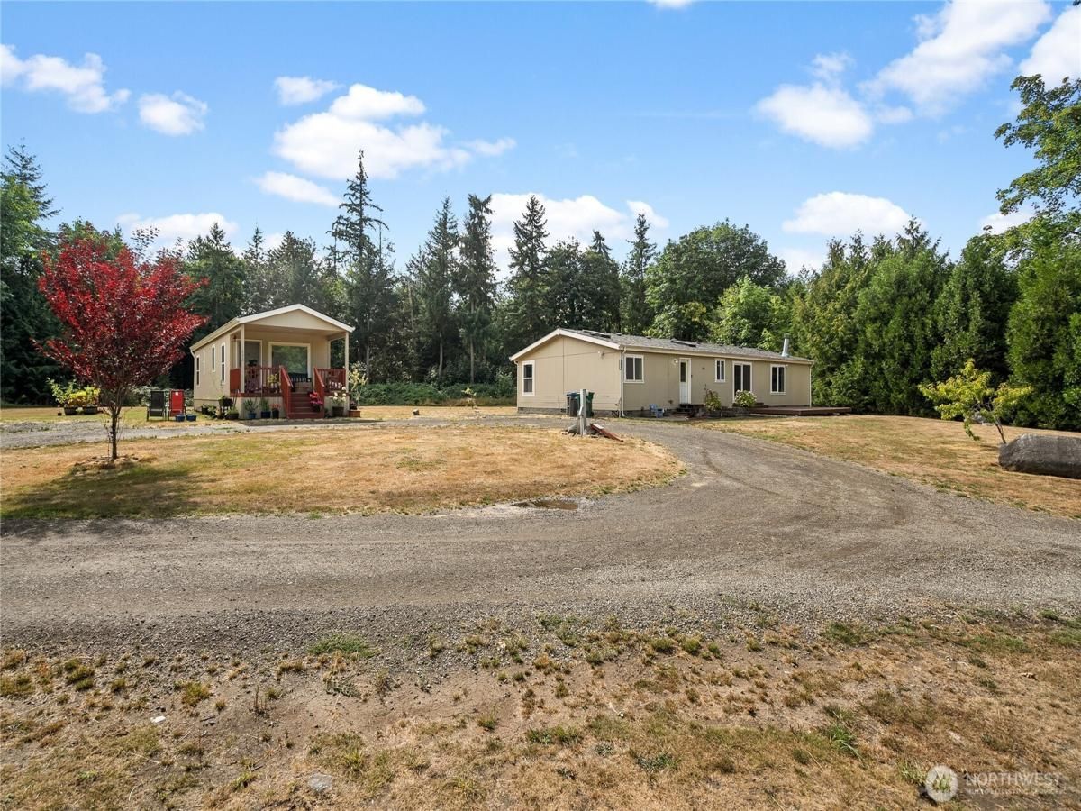 MLS #NWM2418294 image #0