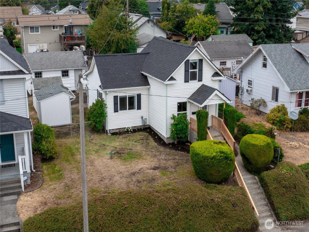 MLS #NWM2418306 image #0