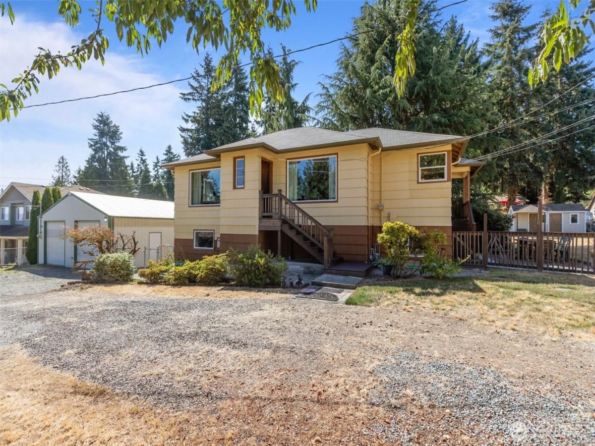 MLS #NWM2418442 image #0