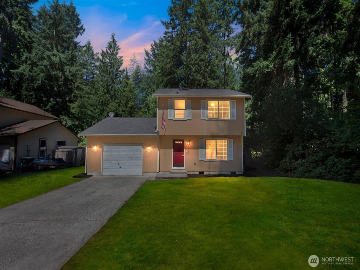 MLS #NWM2418492 image #0