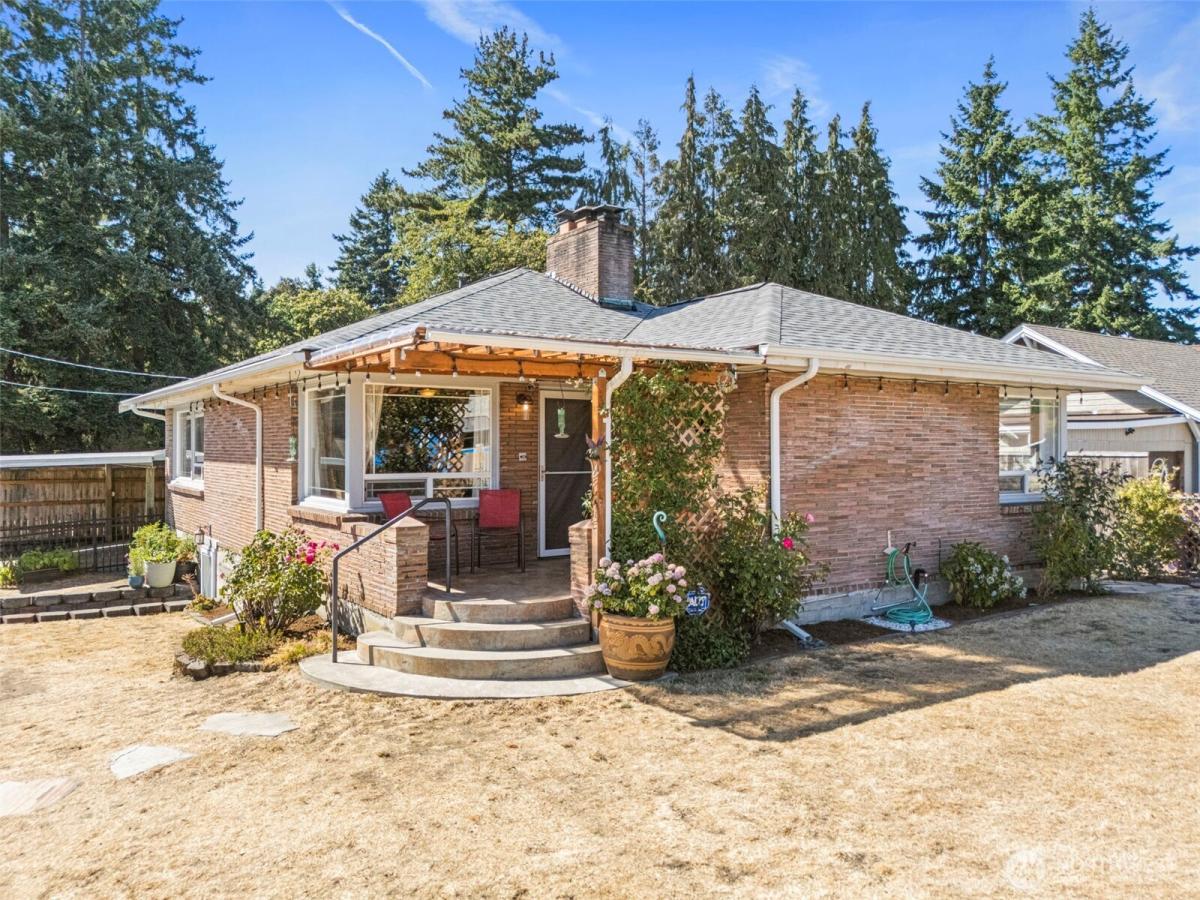 MLS #NWM2418522 image #0