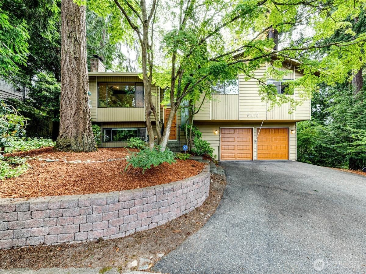 MLS #NWM2418543 image #0