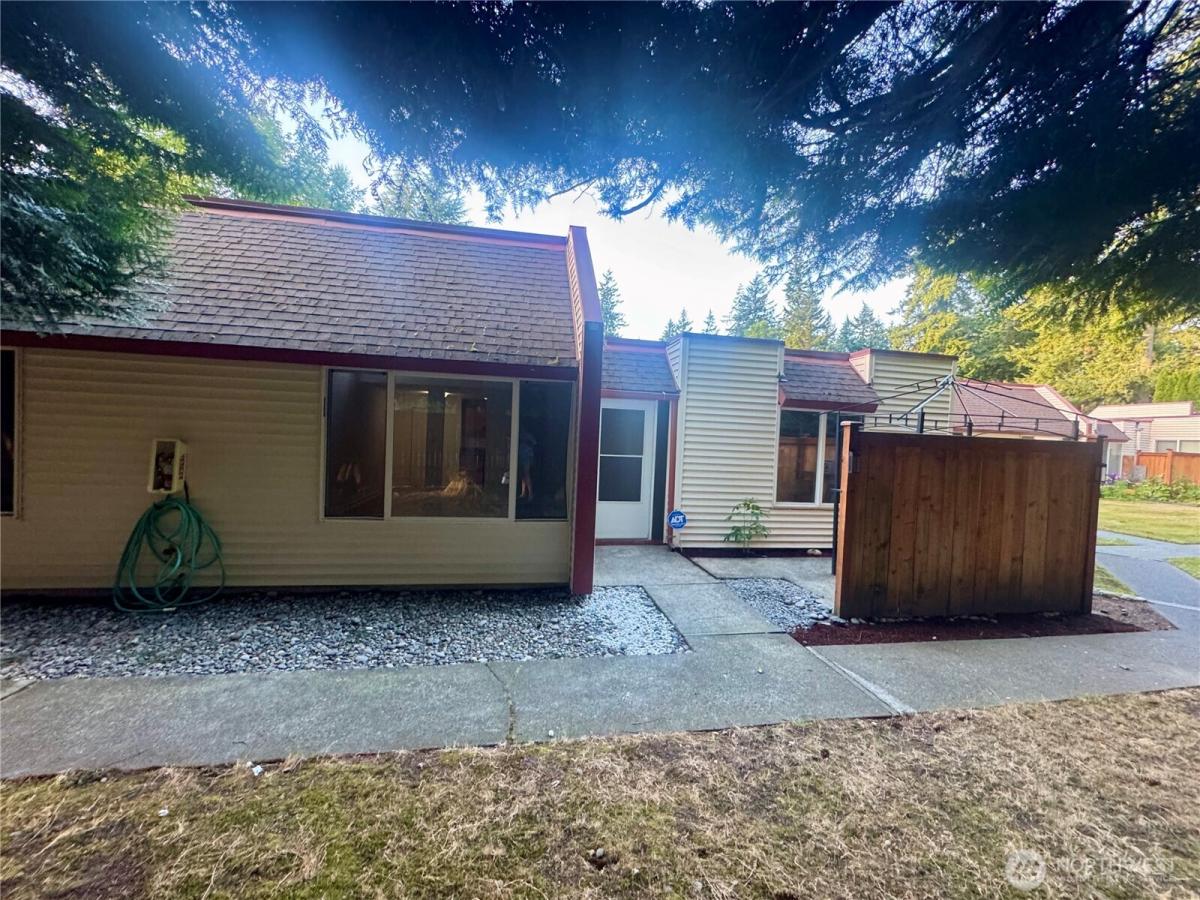 MLS #NWM2418711 image #0