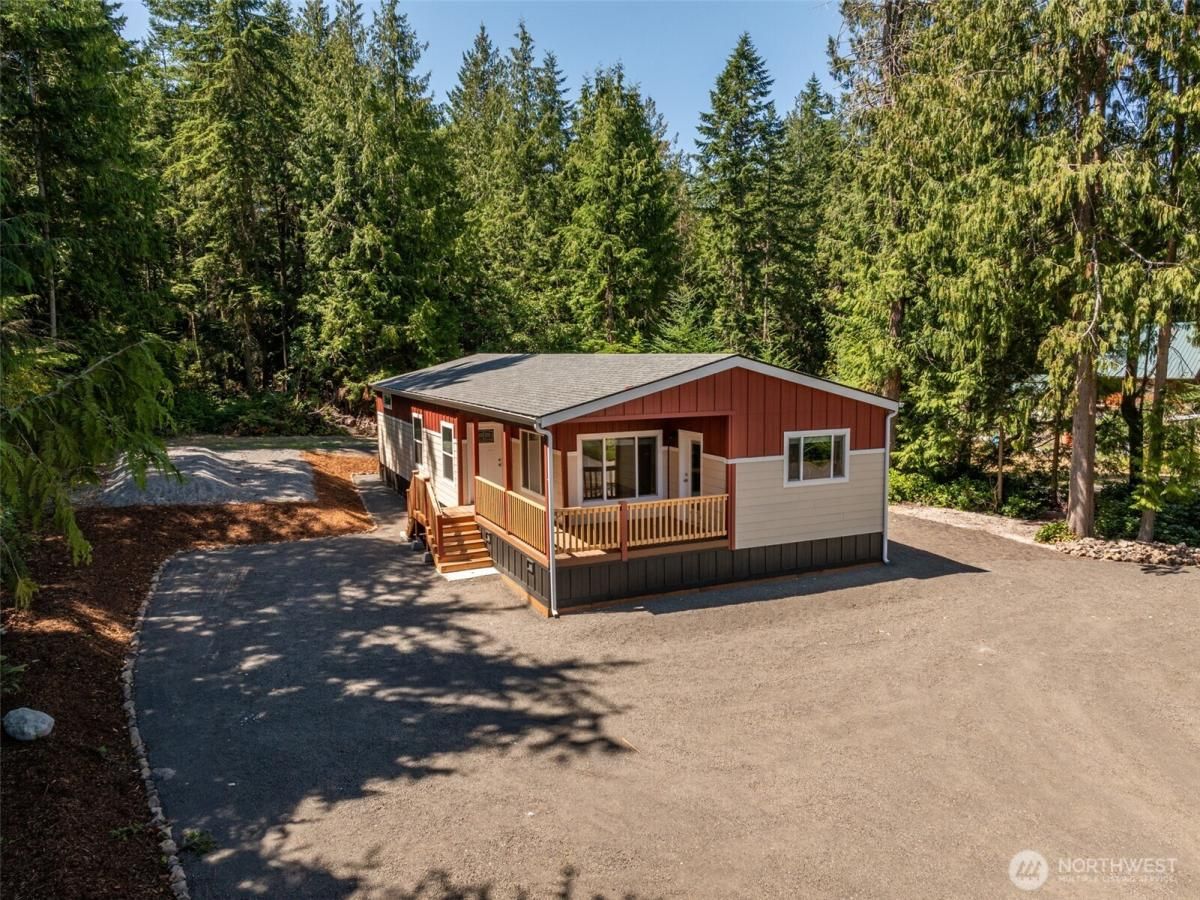 MLS #NWM2420280 image #0