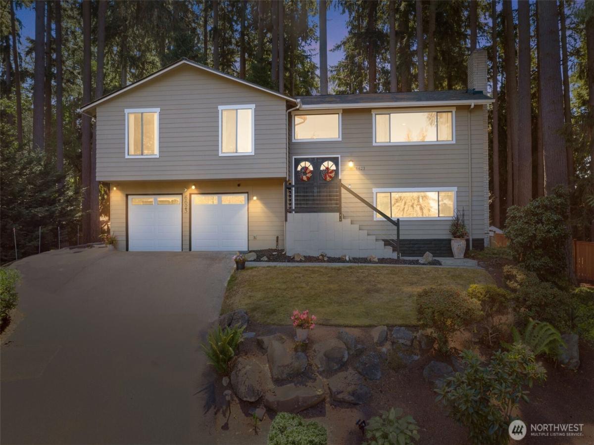 MLS #NWM2420600 image #0