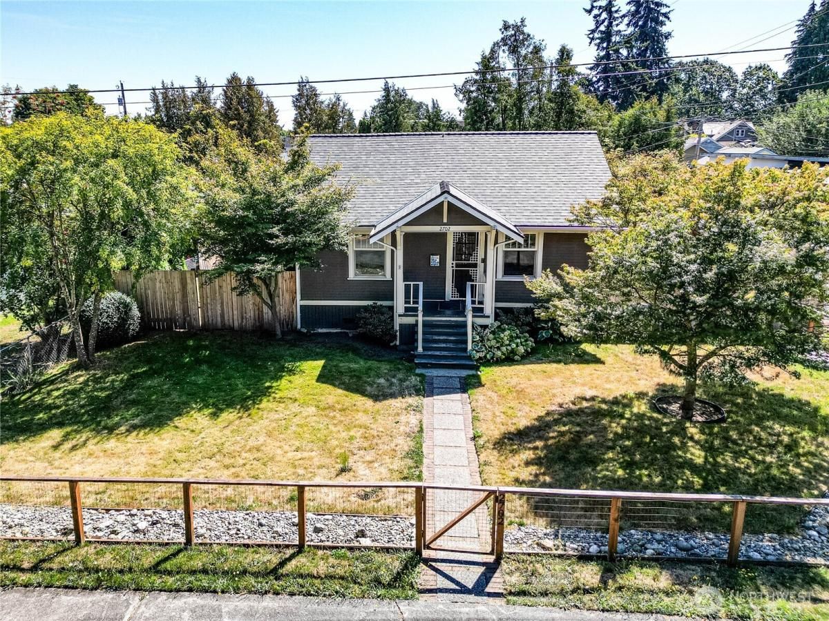 MLS #NWM2420788 image #0