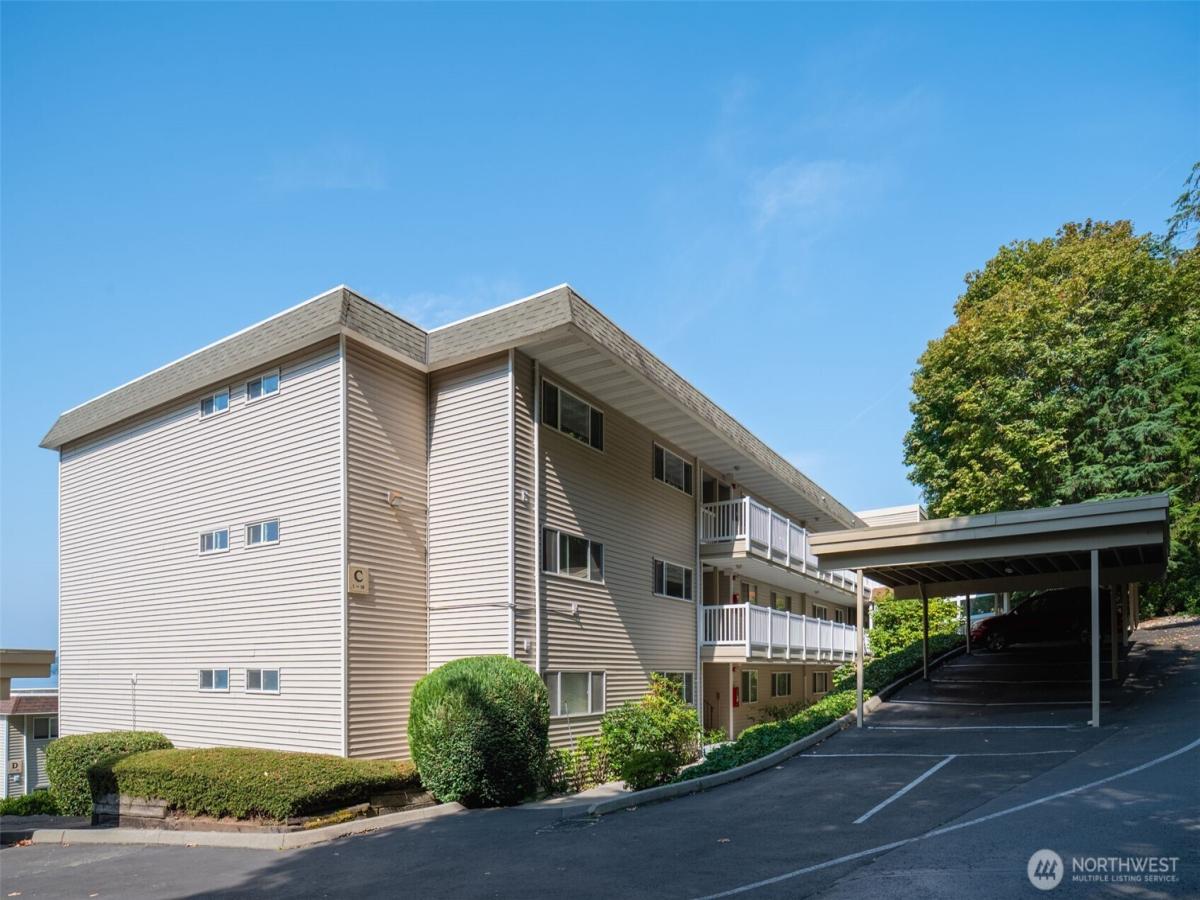 MLS #NWM2420870 image #0