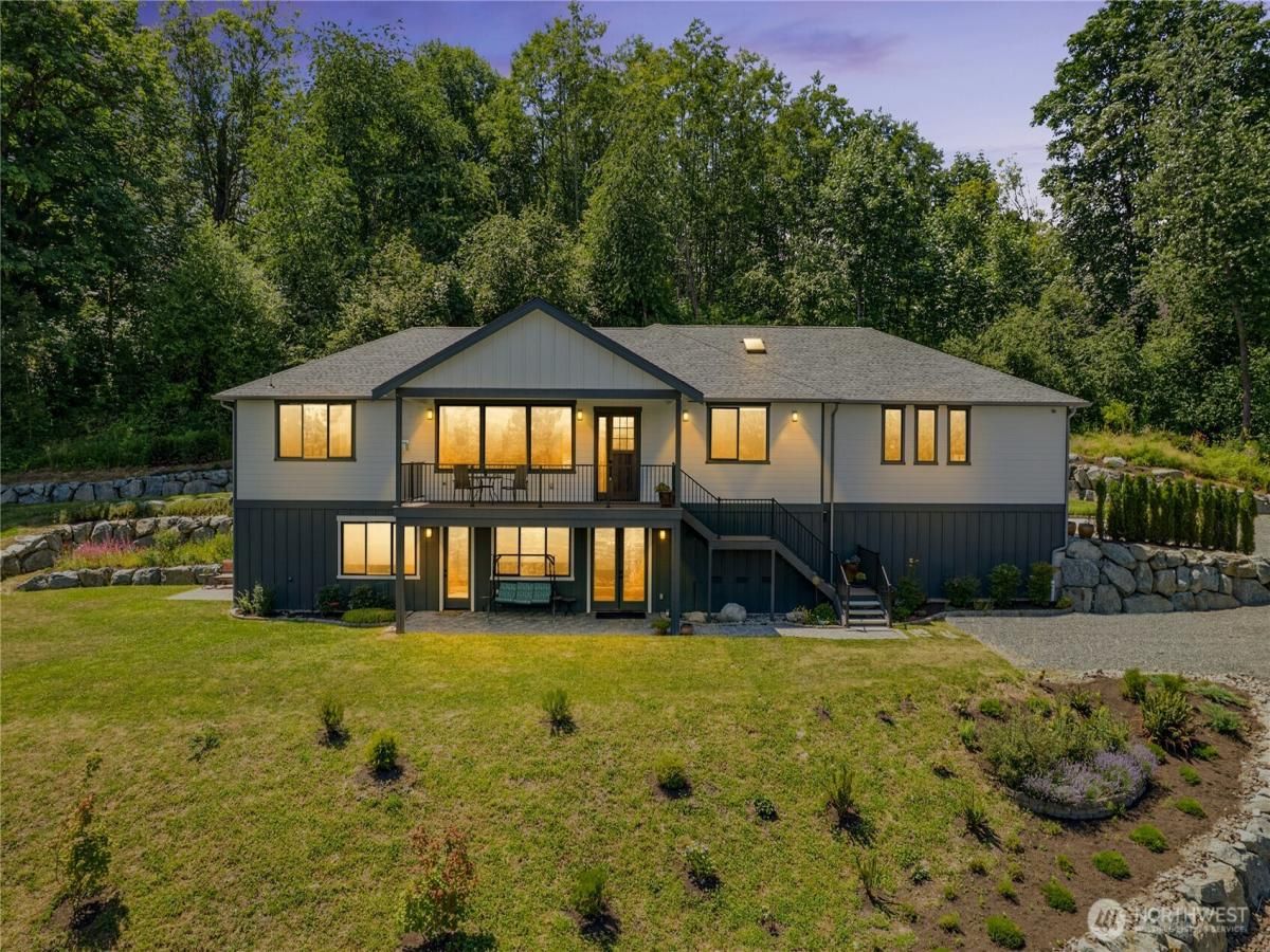 MLS #NWM2420881 image #0