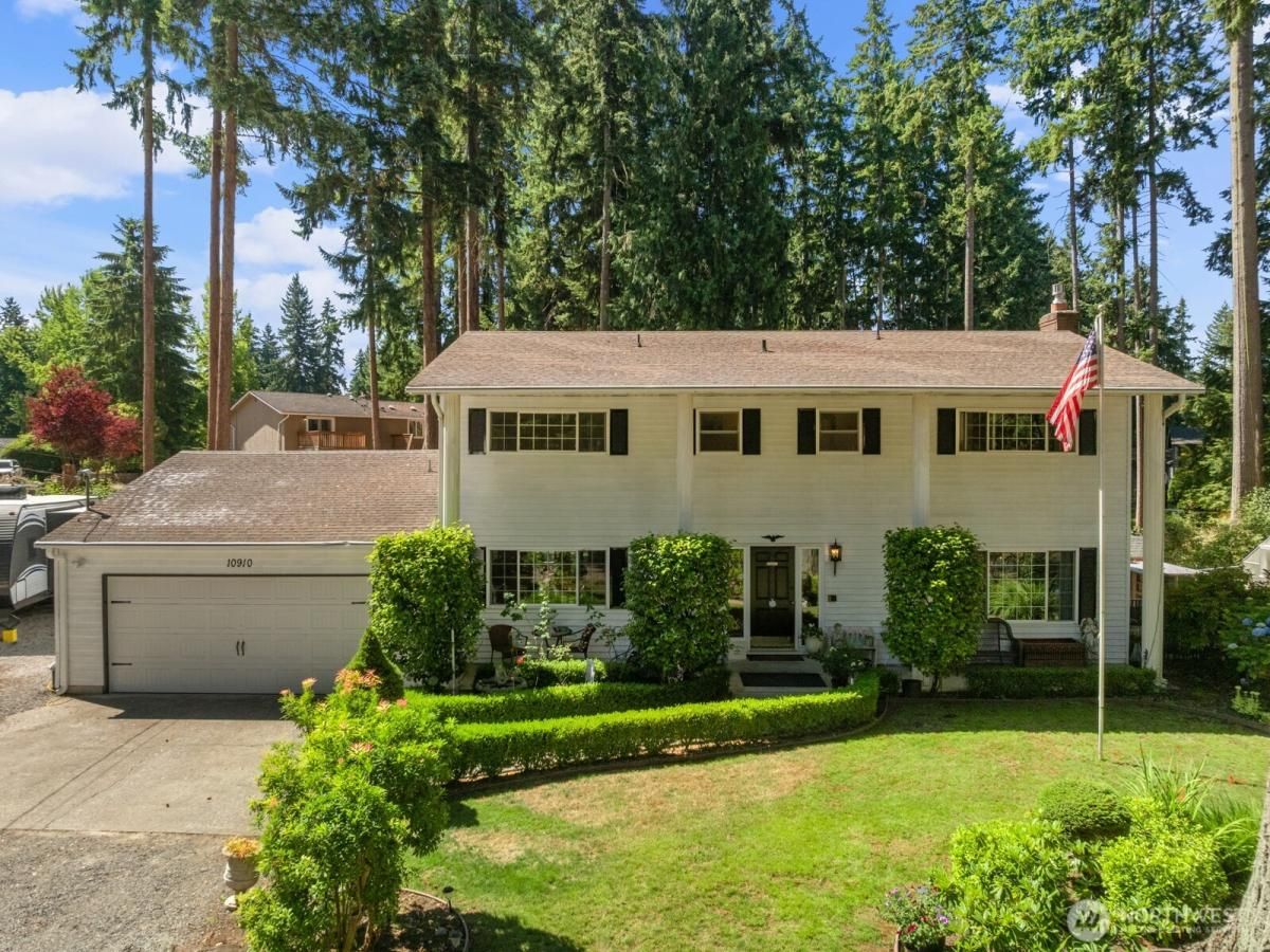 MLS #NWM2420988 image #0