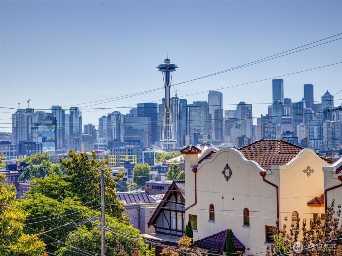 MLS #NWM2421057 image #0