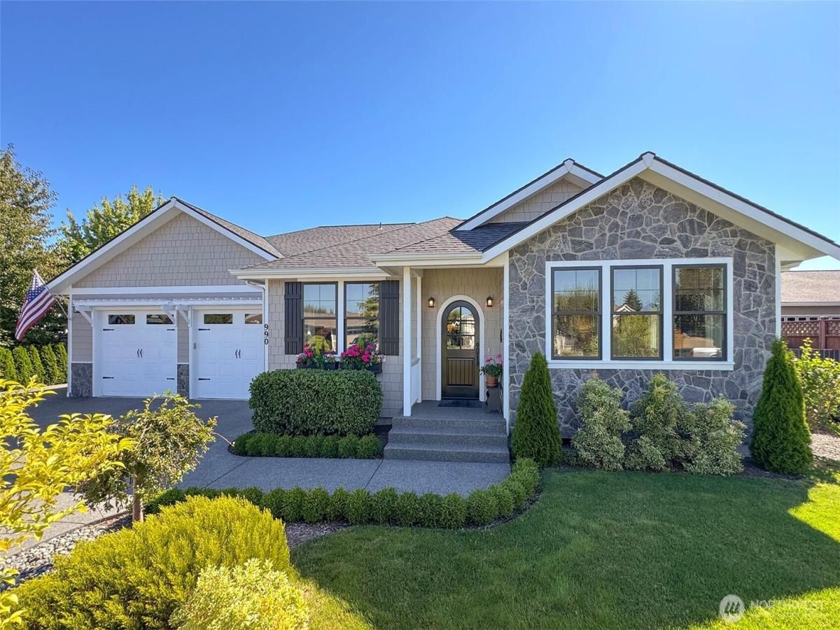 MLS #NWM2421067 image #0