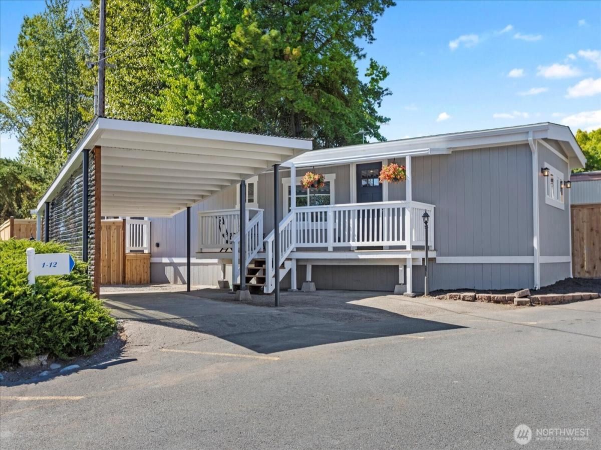 MLS #NWM2421091 image #0