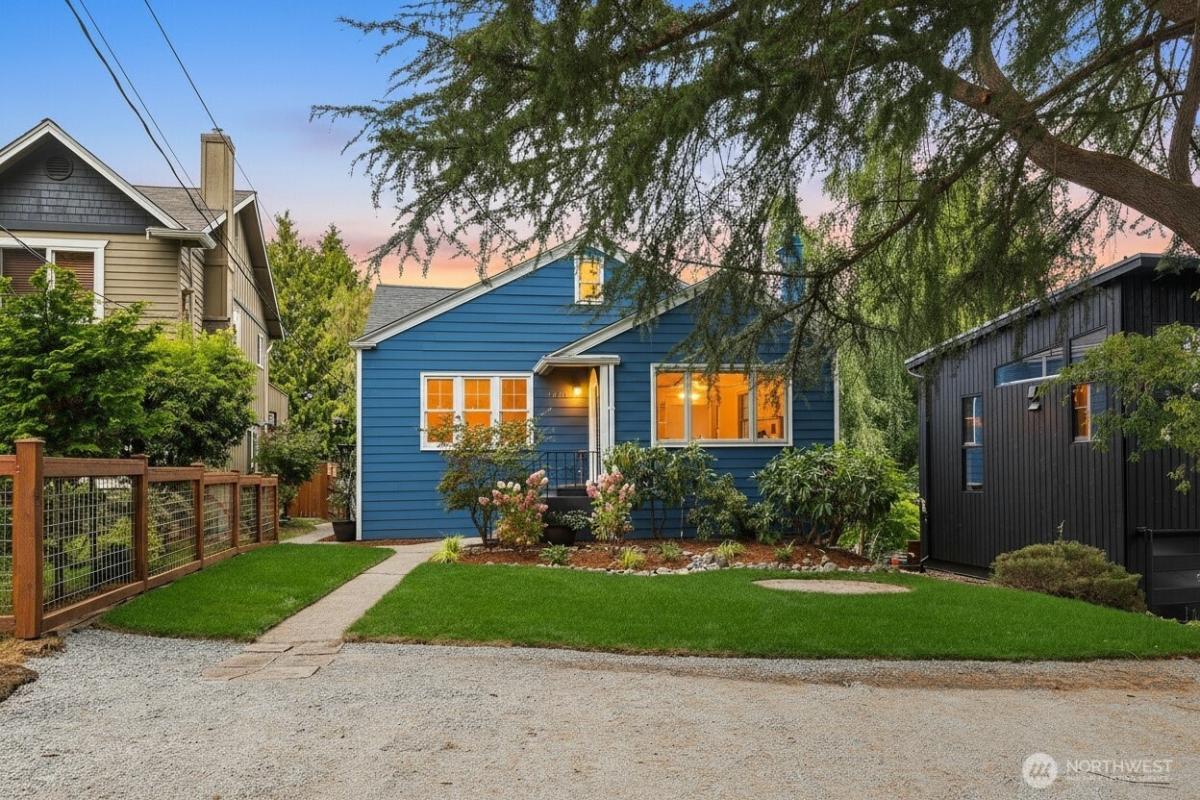 MLS #NWM2421213 image #0