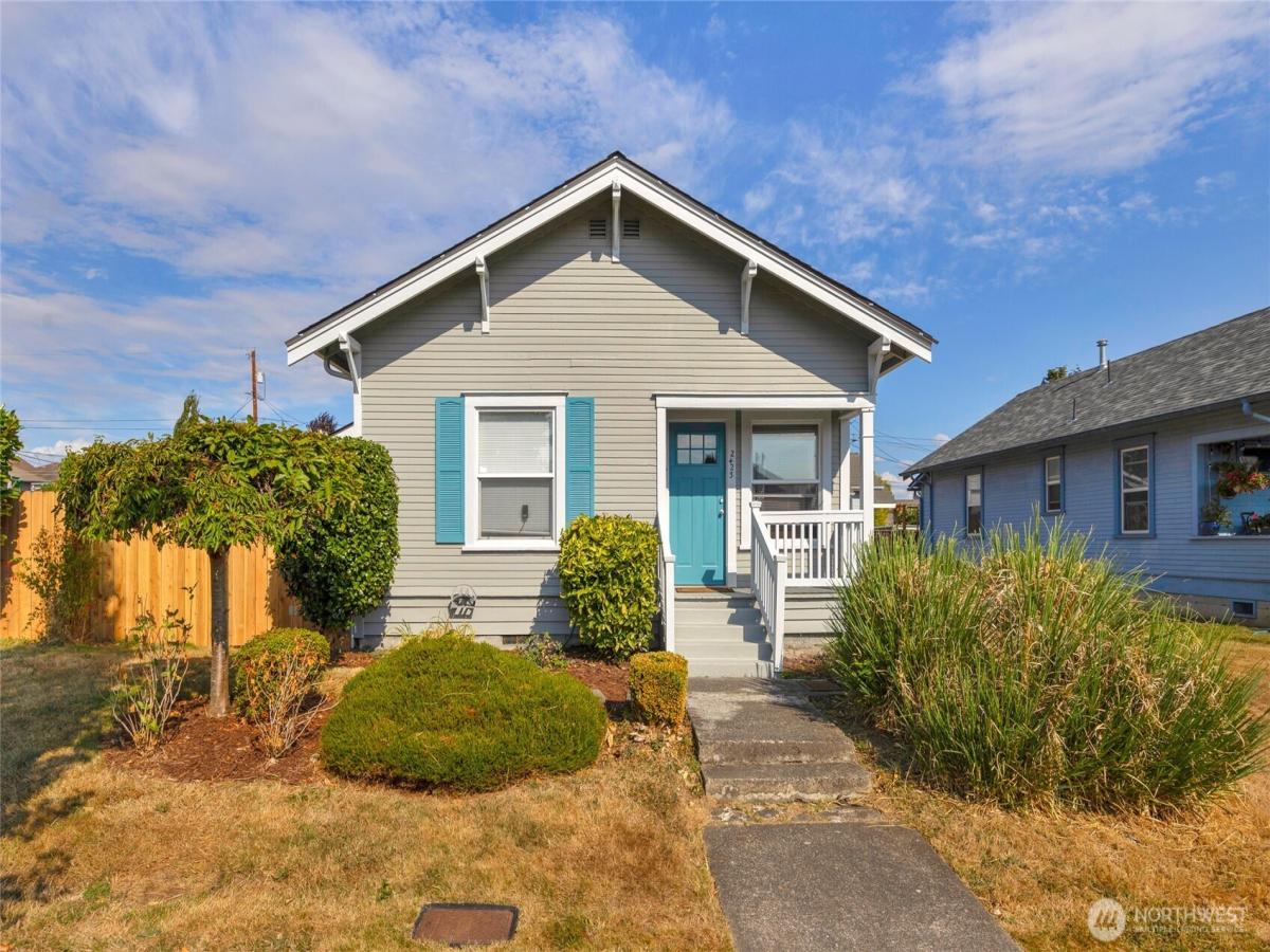 MLS #NWM2421230 image #0