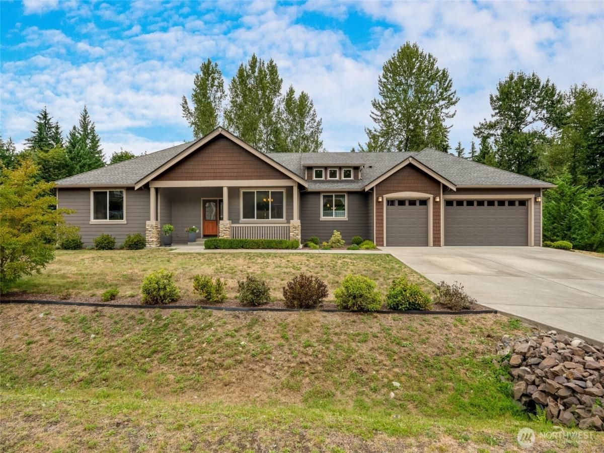 MLS #NWM2421250 image #0