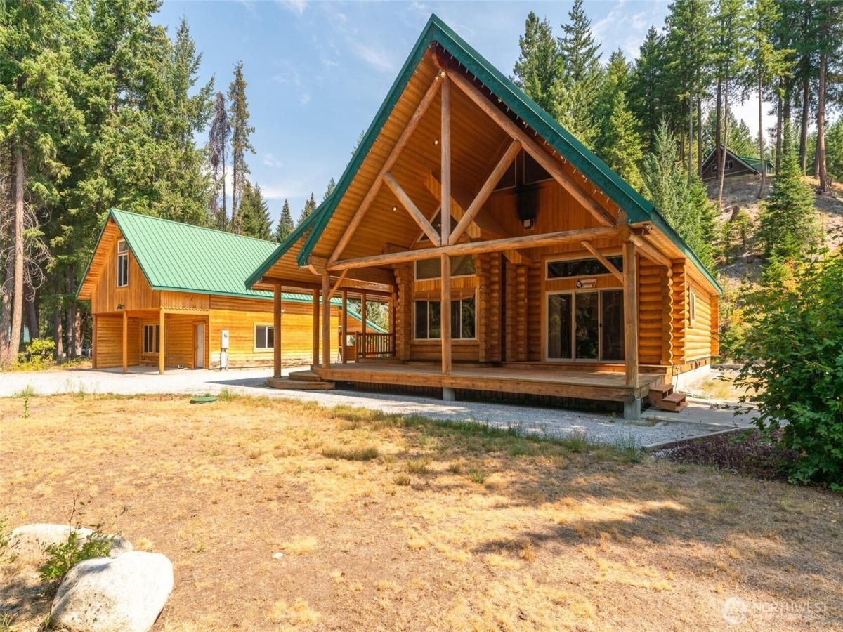 MLS #NWM2421356 image #0