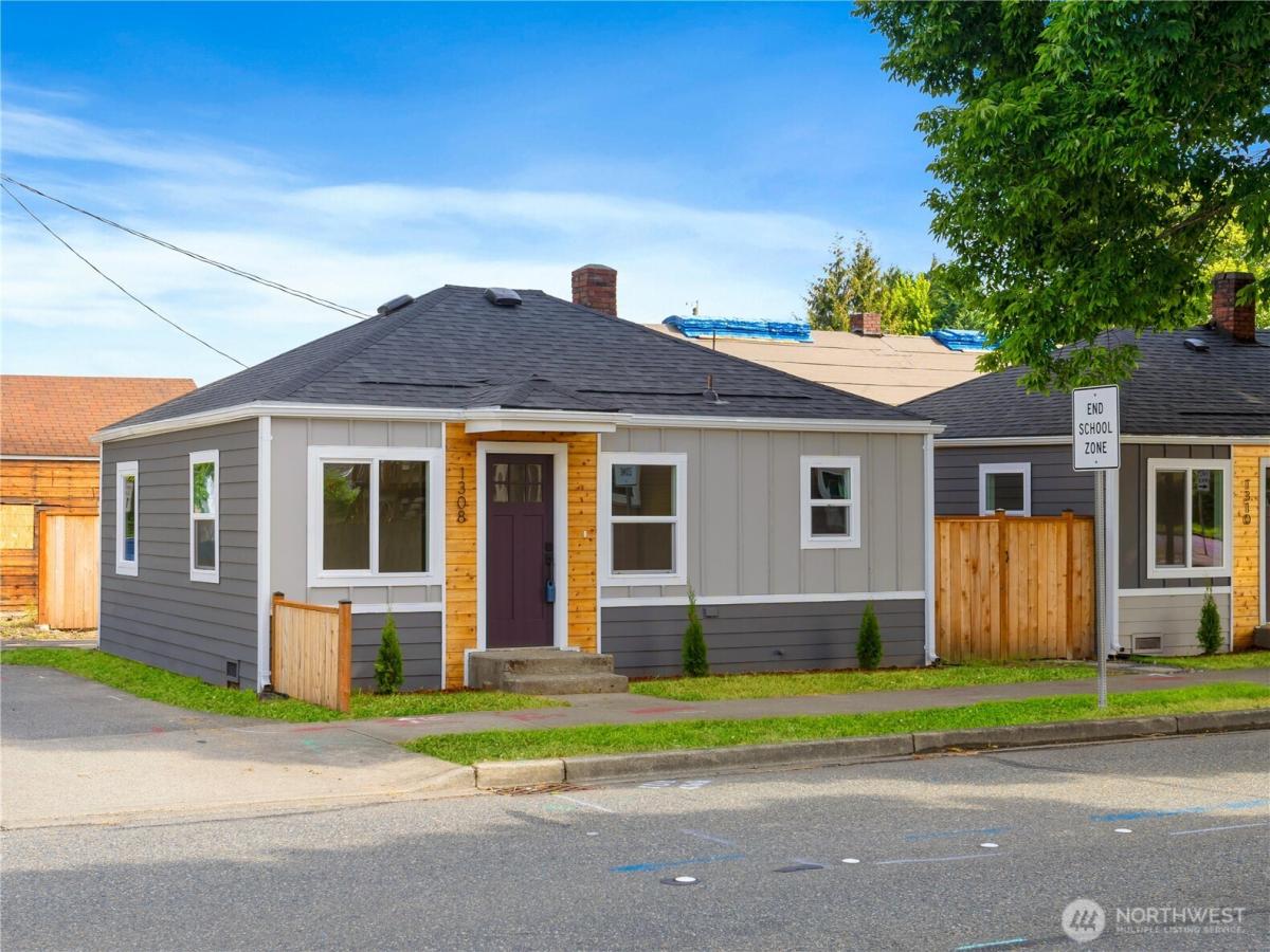 MLS #NWM2421378 image #0