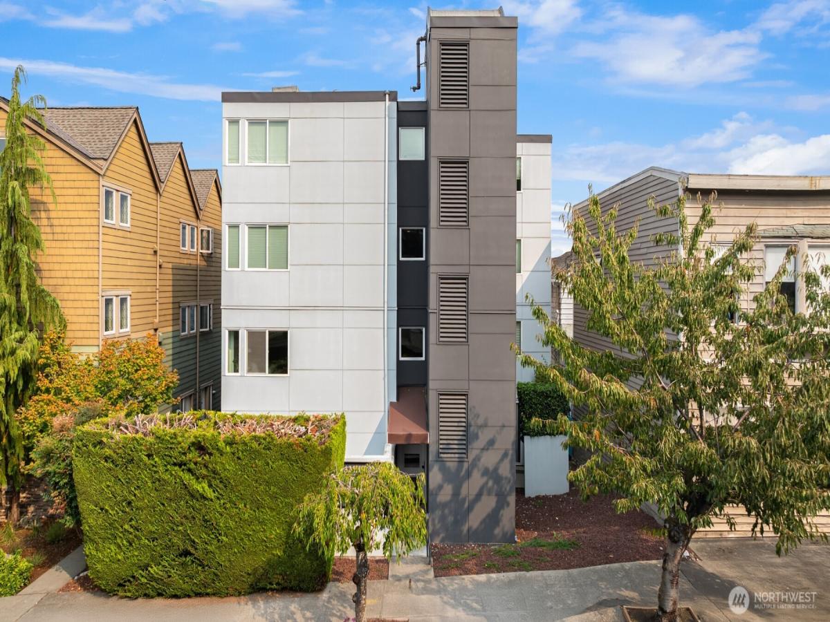 MLS #NWM2421513 image #0