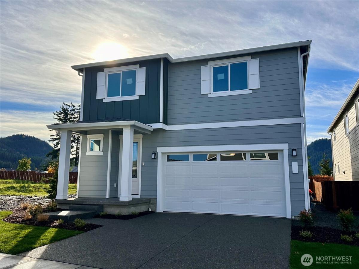 MLS #NWM2421523 image #0