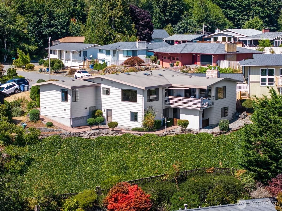 MLS #NWM2421697 image #0