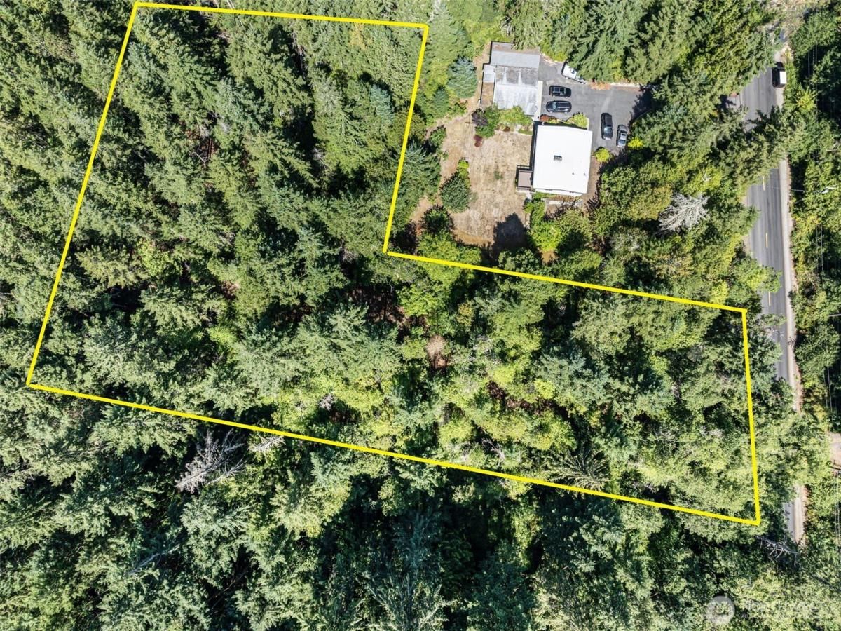 MLS #NWM2421756 image #0
