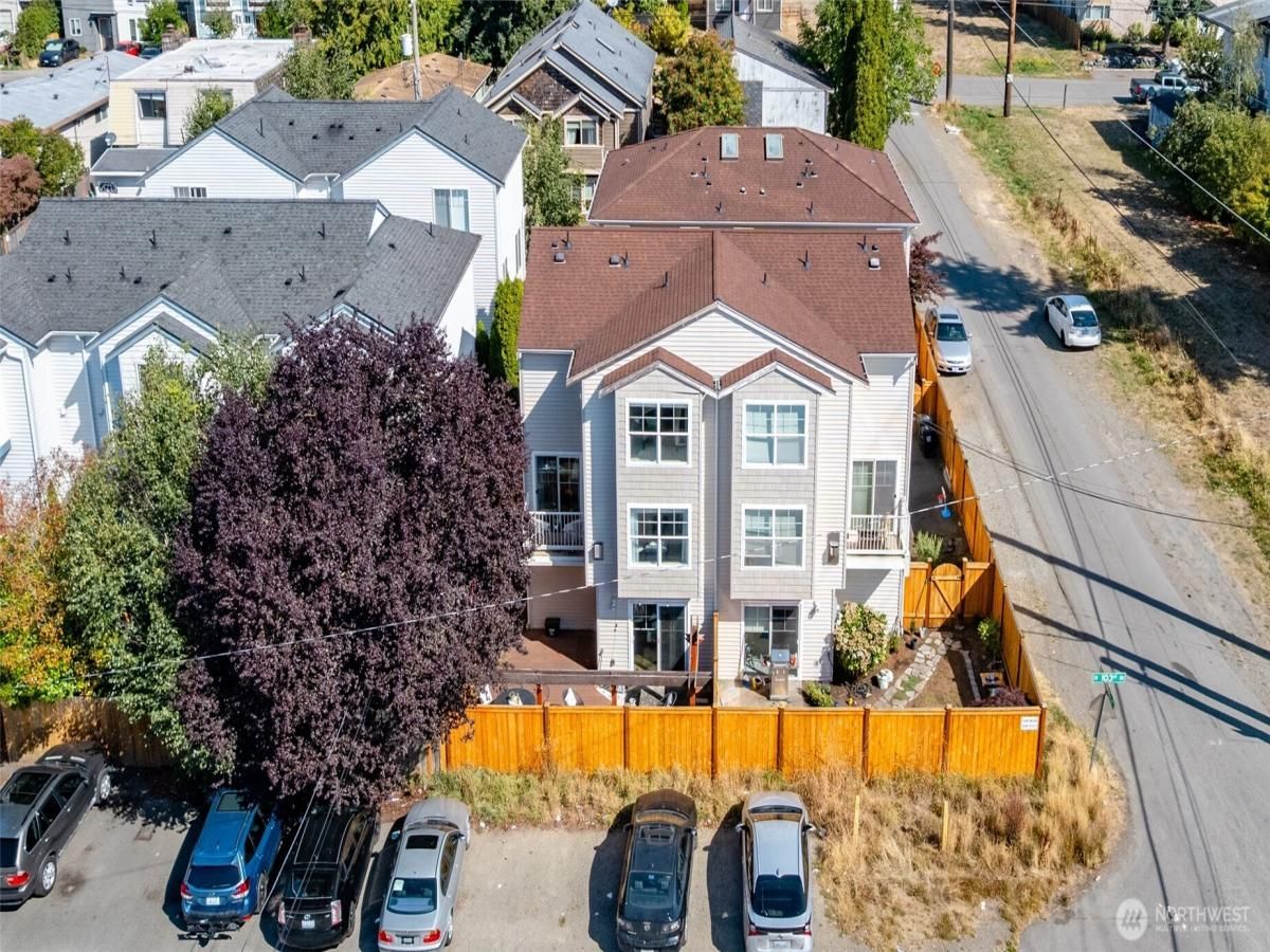 MLS #NWM2421819 image #0