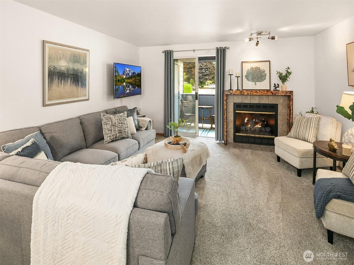 MLS #NWM2421985 image #0