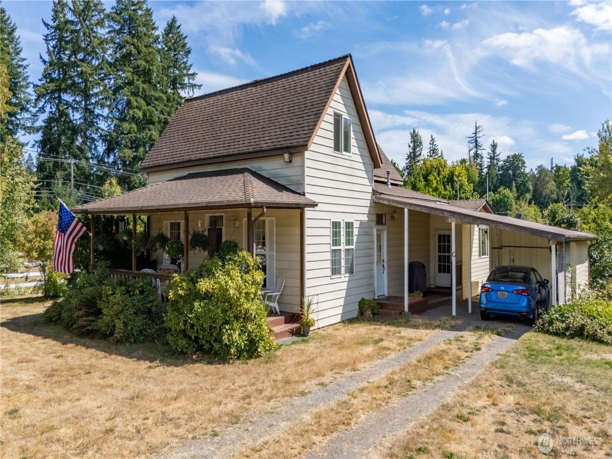 MLS #NWM2421998 image #0