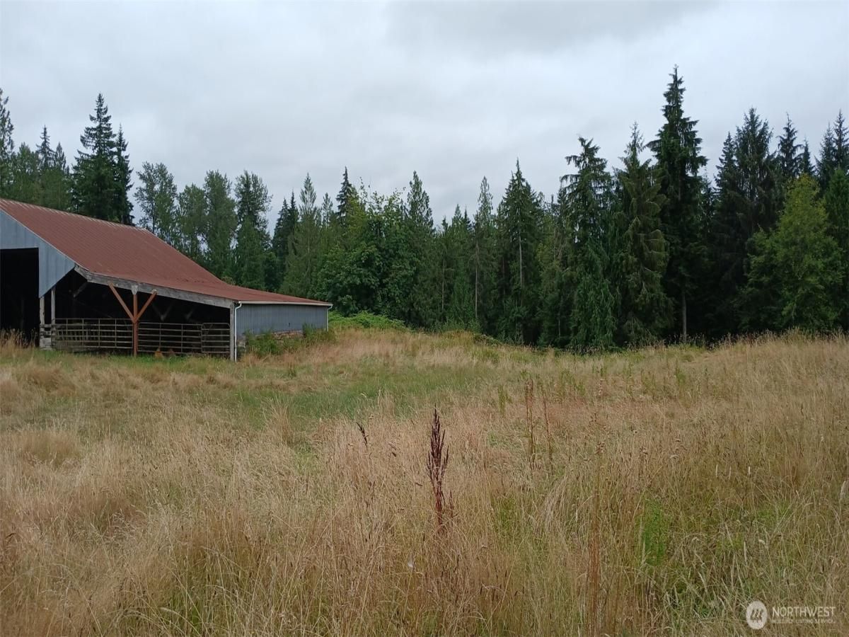 MLS #NWM2422002 image #0