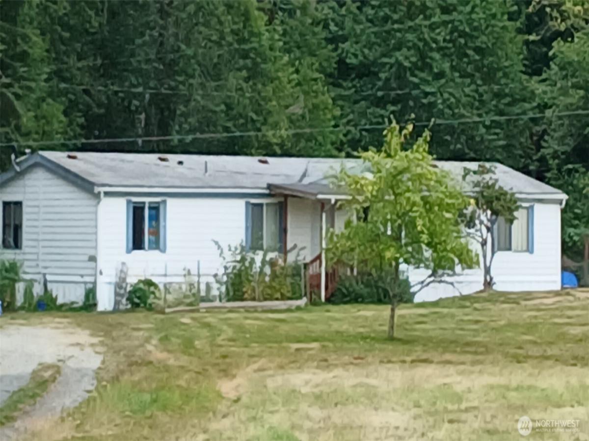 MLS #NWM2422032 image #0