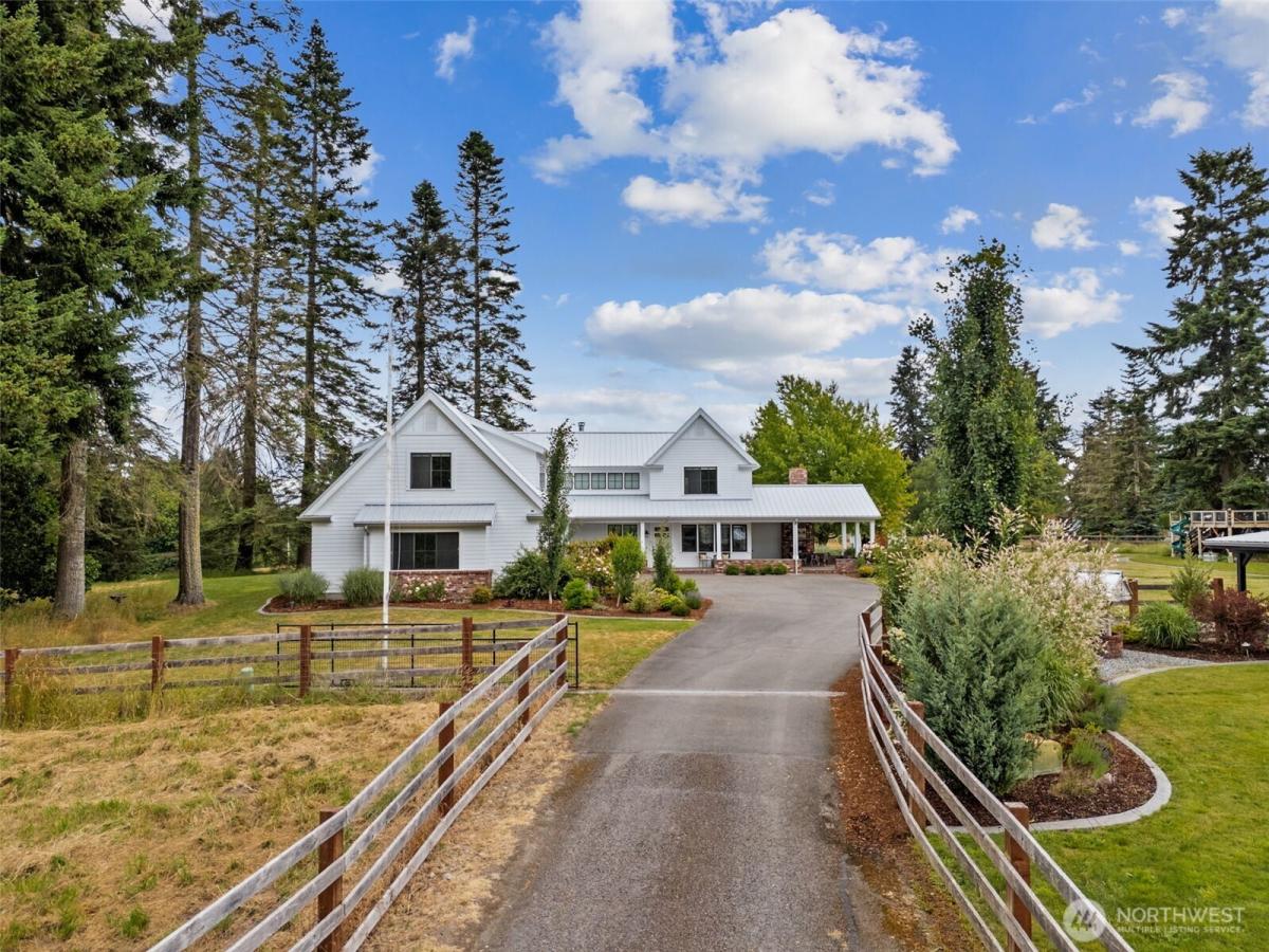 MLS #NWM2422116 image #0