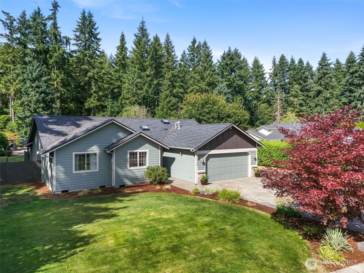 MLS #NWM2422424 image #0