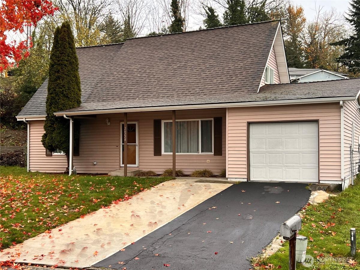 MLS #NWM2422464 image #0