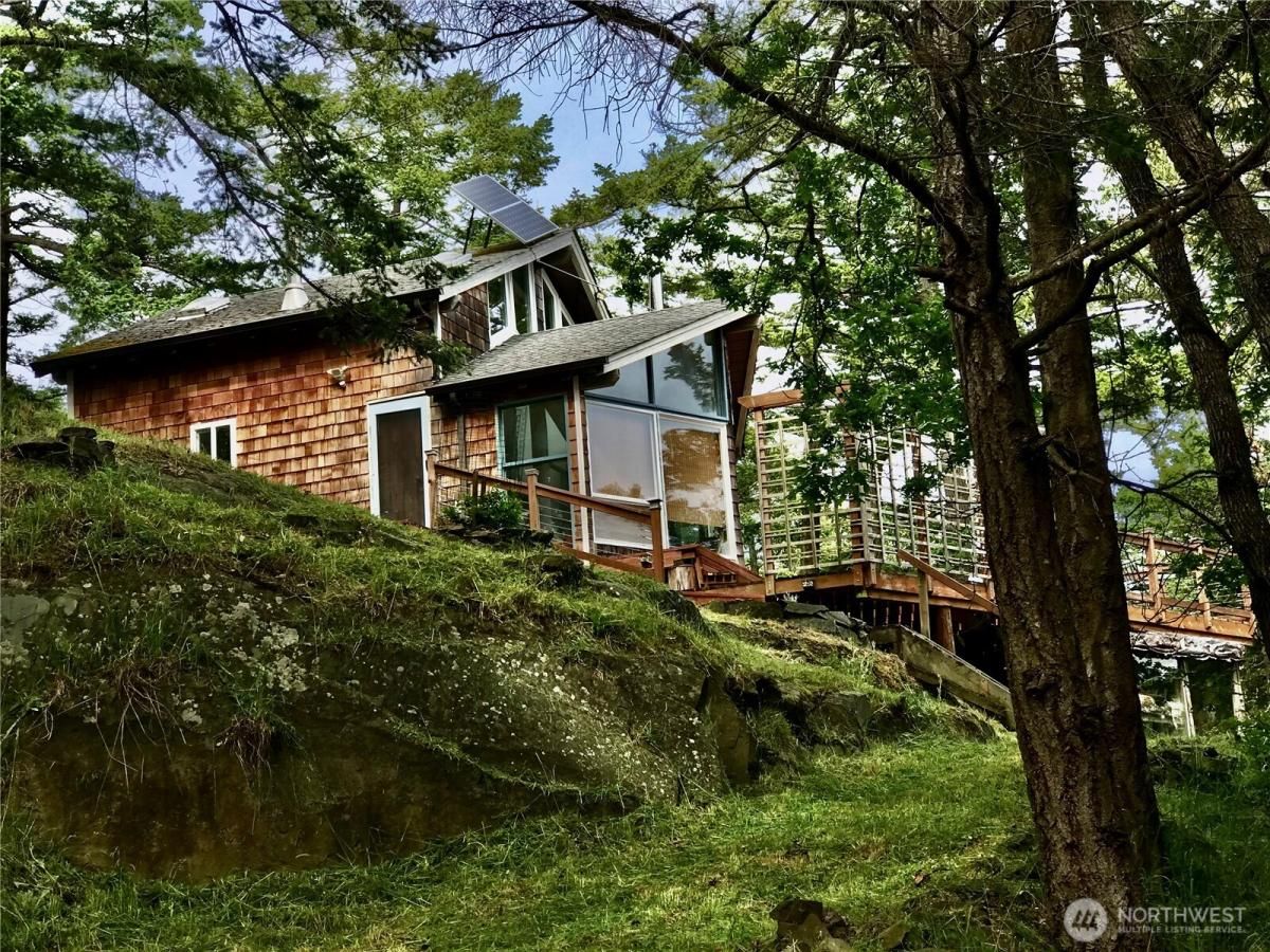 MLS #NWM2422467 image #0