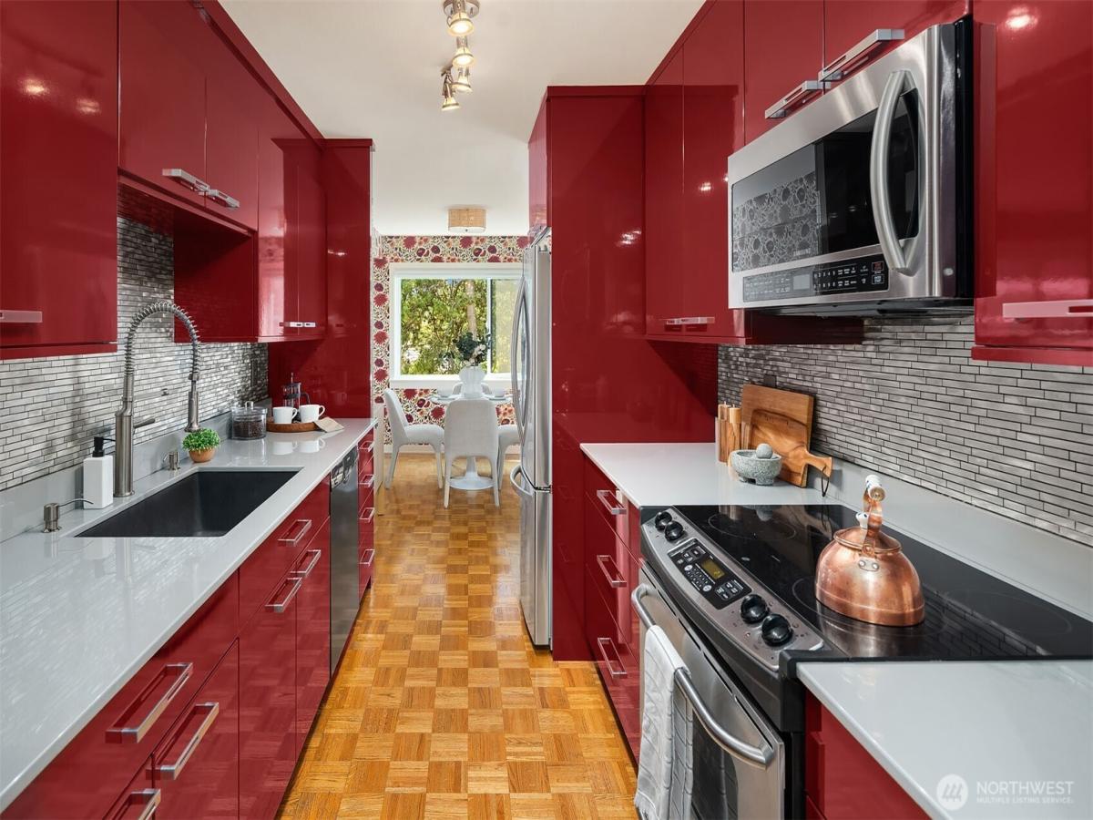 MLS #NWM2422516 image #0