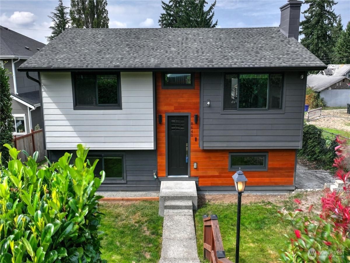 MLS #NWM2422550 image #0