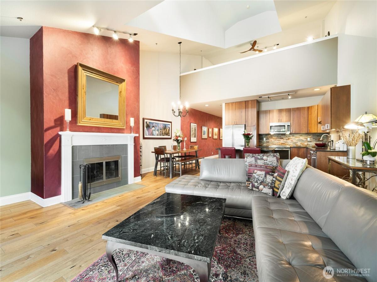 MLS #NWM2422622 image #0