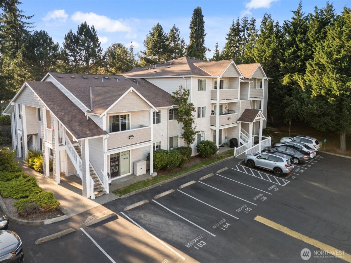 MLS #NWM2422643 image #0