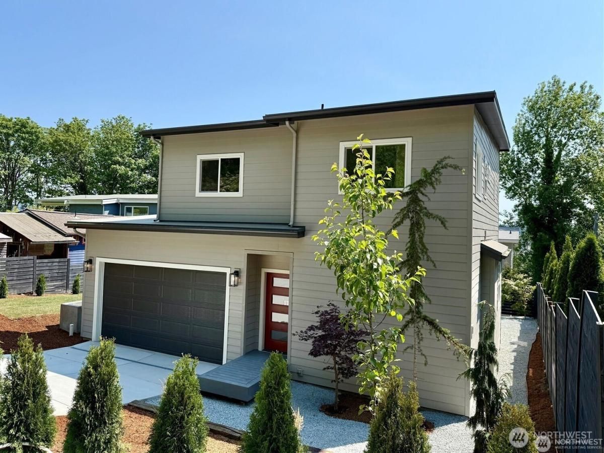 MLS #NWM2422901 image #0