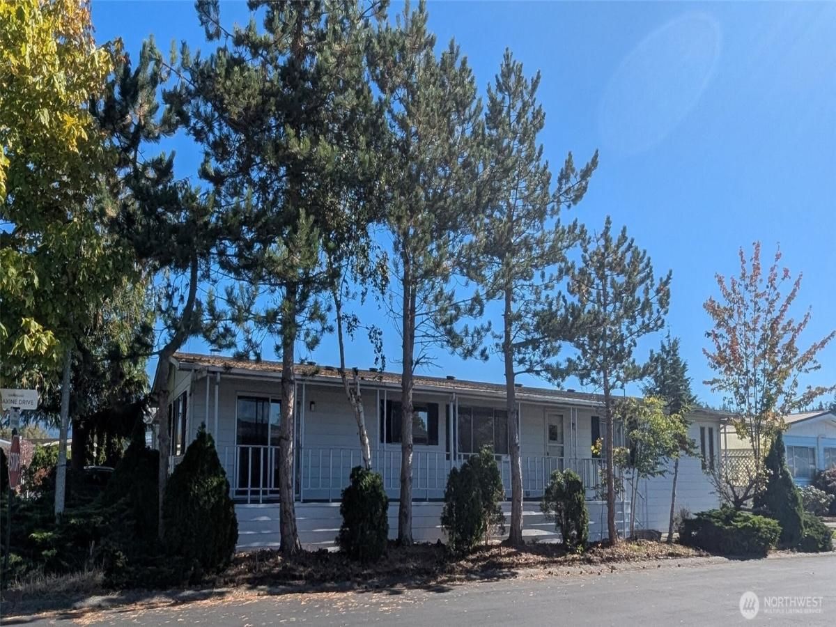 MLS #NWM2422902 image #0