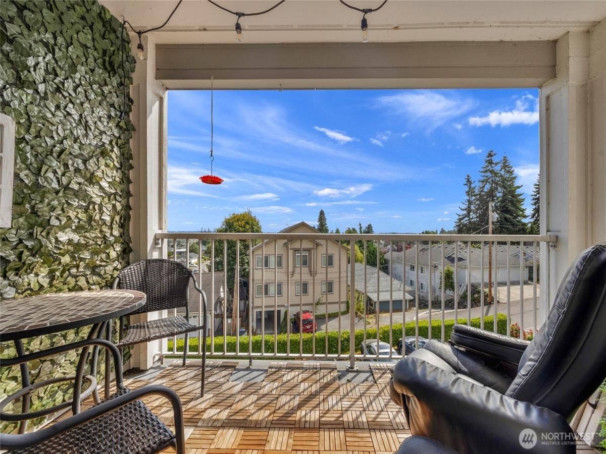 MLS #NWM2422969 image #0