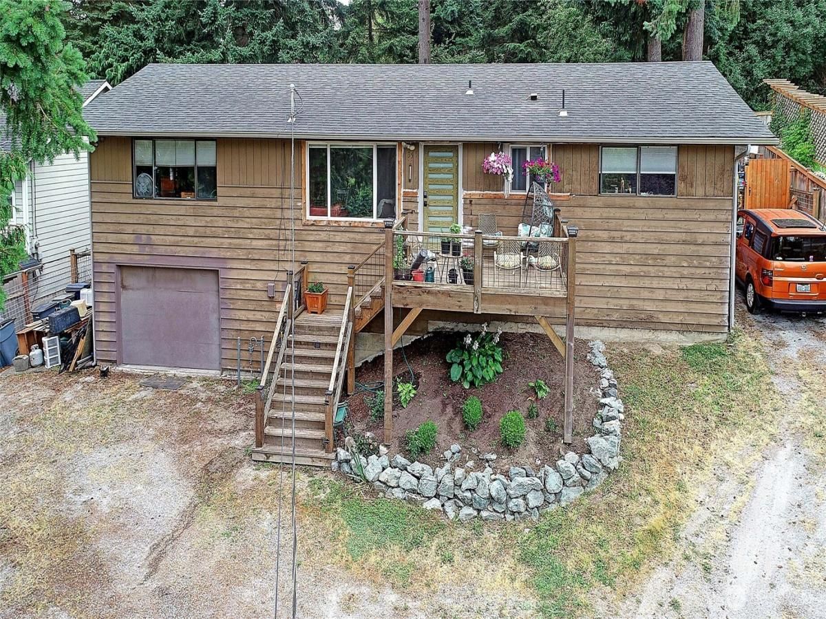 MLS #NWM2422984 image #0