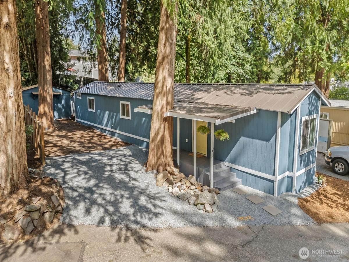 MLS #NWM2423100 image #0