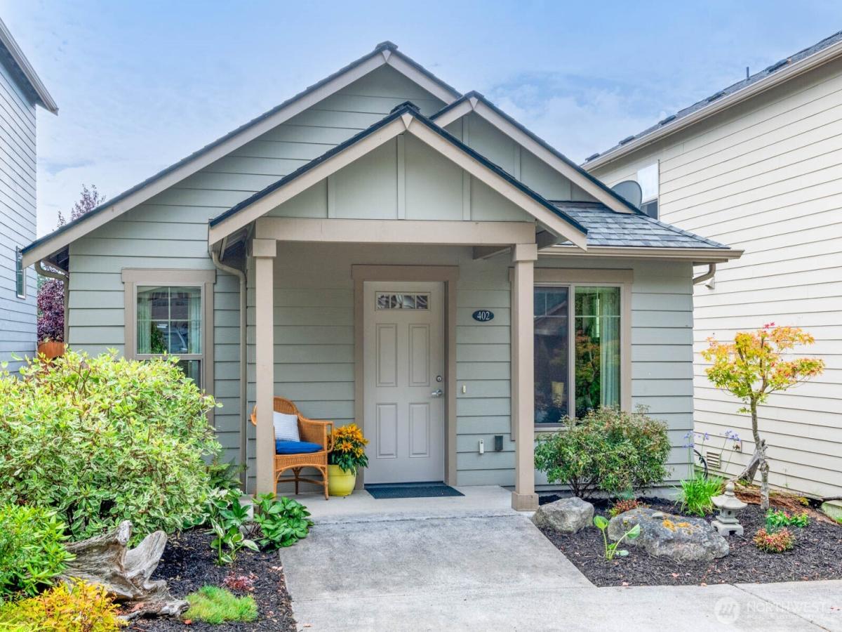 MLS #NWM2423201 image #0