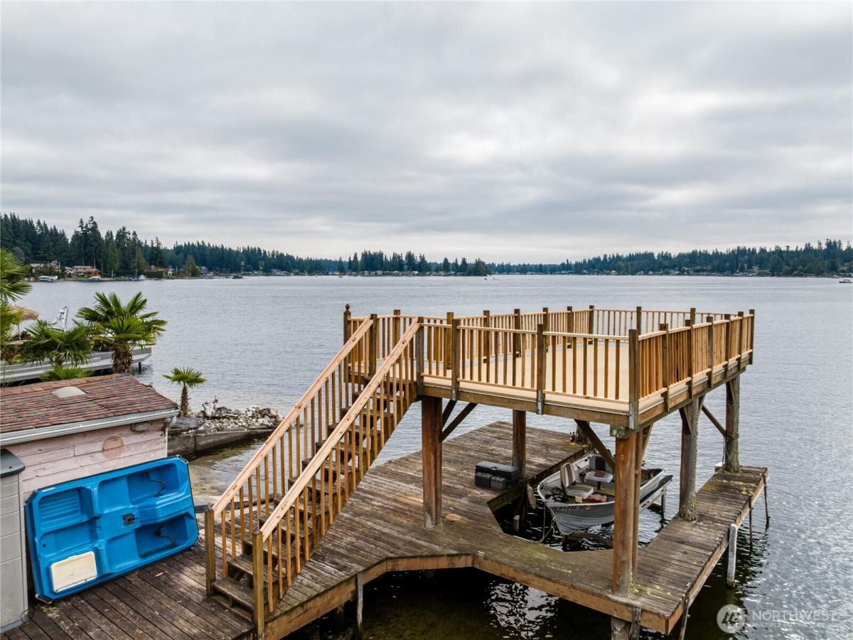 MLS #NWM2423215 image #0